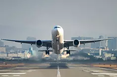01_Common-Myths-About-Airplanes-You-Need-to-Stop-Believing_559714906_motive56-760x506
